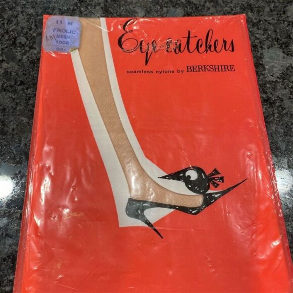 Berkshire Eye-catchers Women's Seamless Vintage Nylons Stockings